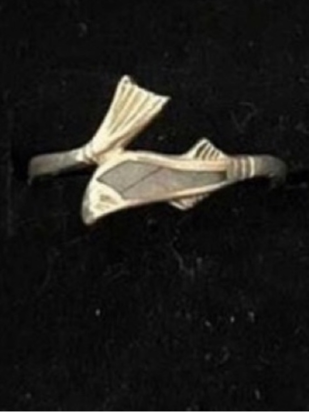 Sterling silver fish ring. Size 7